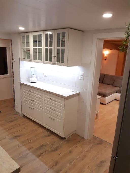 Apartment Chalet Im Sunnigen Usblick Wengen Bagian luar foto